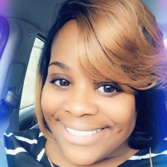 Meet your Posher, Ms. - Picture 1 of 1